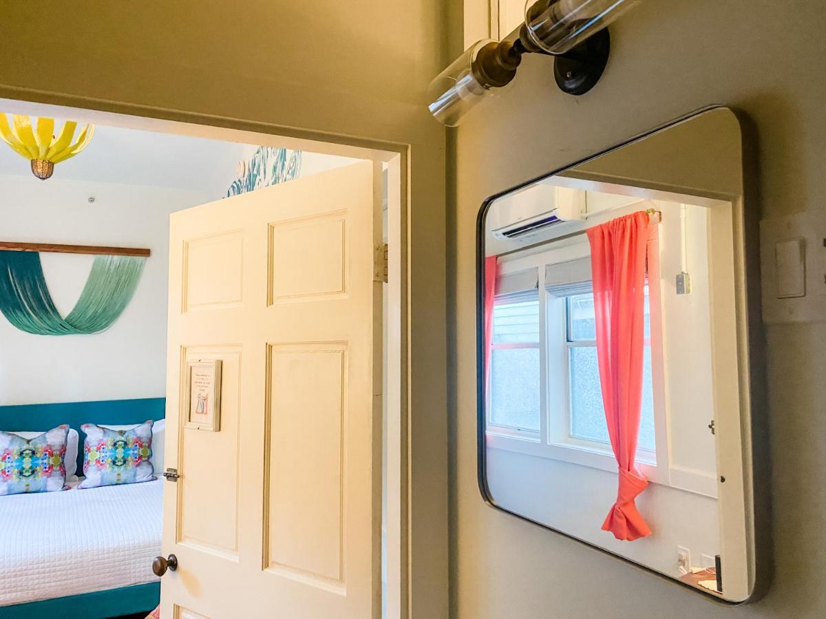 Bed and breakfast Marreros Guest Mansion - Adult Only